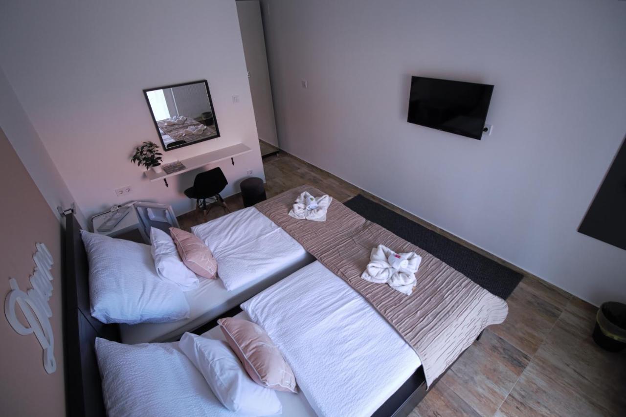 Szitakoeto Panzio Hotel Tiszafüred Екстериор снимка