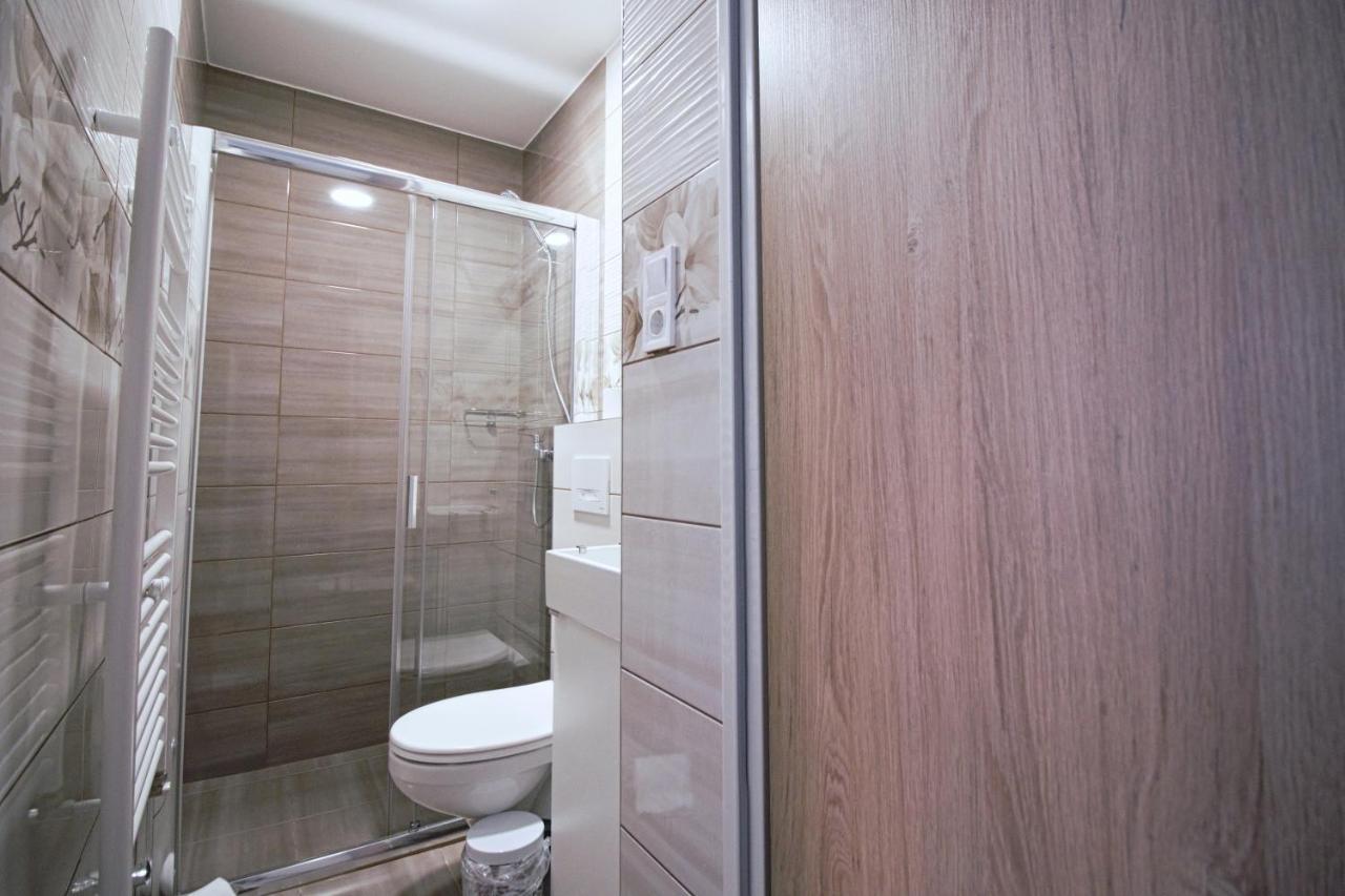 Szitakoeto Panzio Hotel Tiszafüred Екстериор снимка